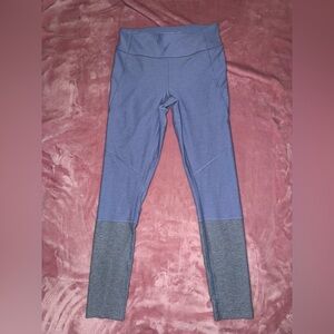 Outdoor Voices Womens Colorblock Springs 7/8 Leggings Lilac Lake Size SMALL NWOT